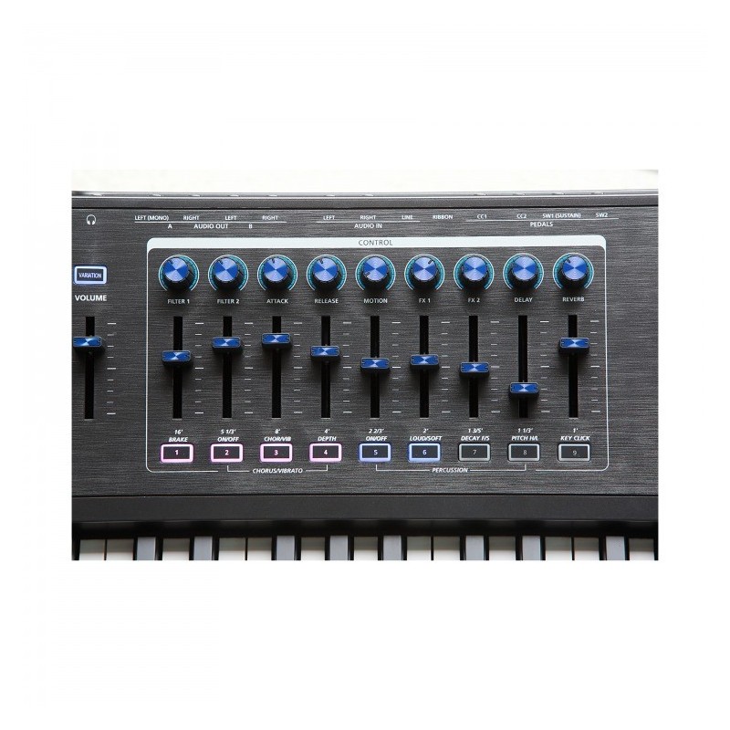 Kurzweil PC4 - syntezator, stage piano