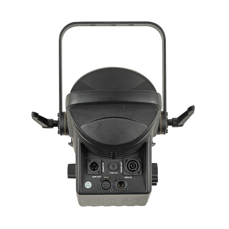 Showtec Performer 1500 Fresnel - 2 Showtec Performer 1500 Fresnel - 2