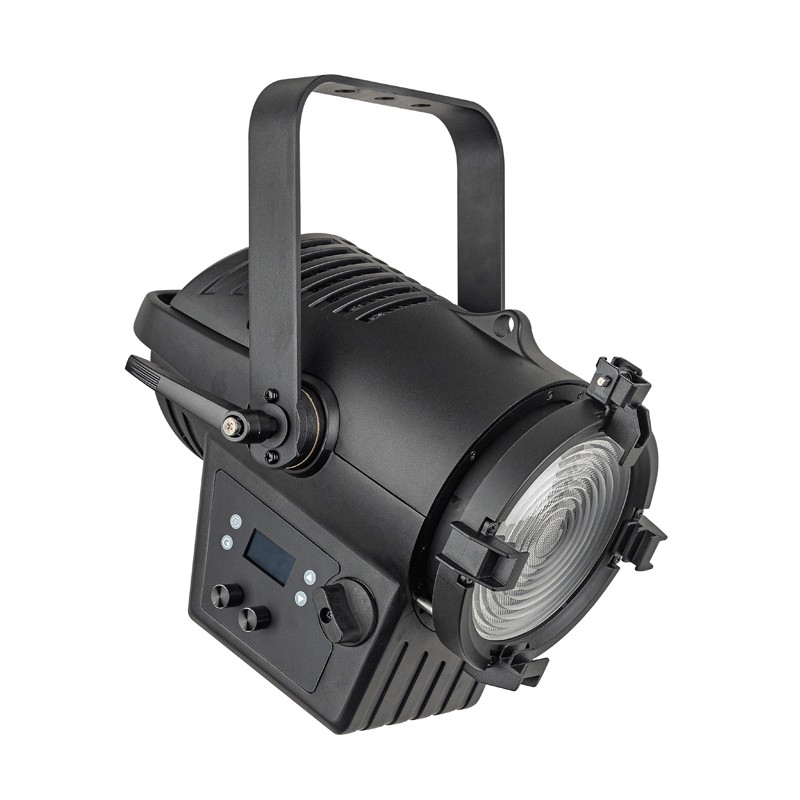 Showtec Performer 1500 Fresnel - 6 Showtec Performer 1500 Fresnel - 6