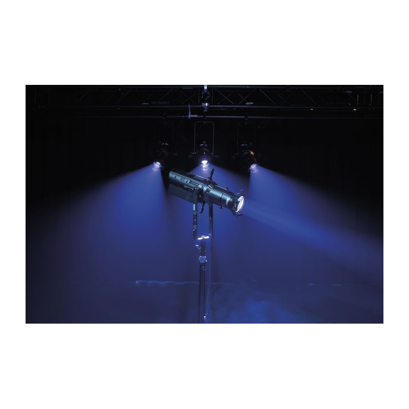 Showtec Performer Profile 700 Q6 - 11 Showtec Performer Profile 700 Q6 - 11
