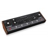 Behringer TORO - syntezator basowy - 4