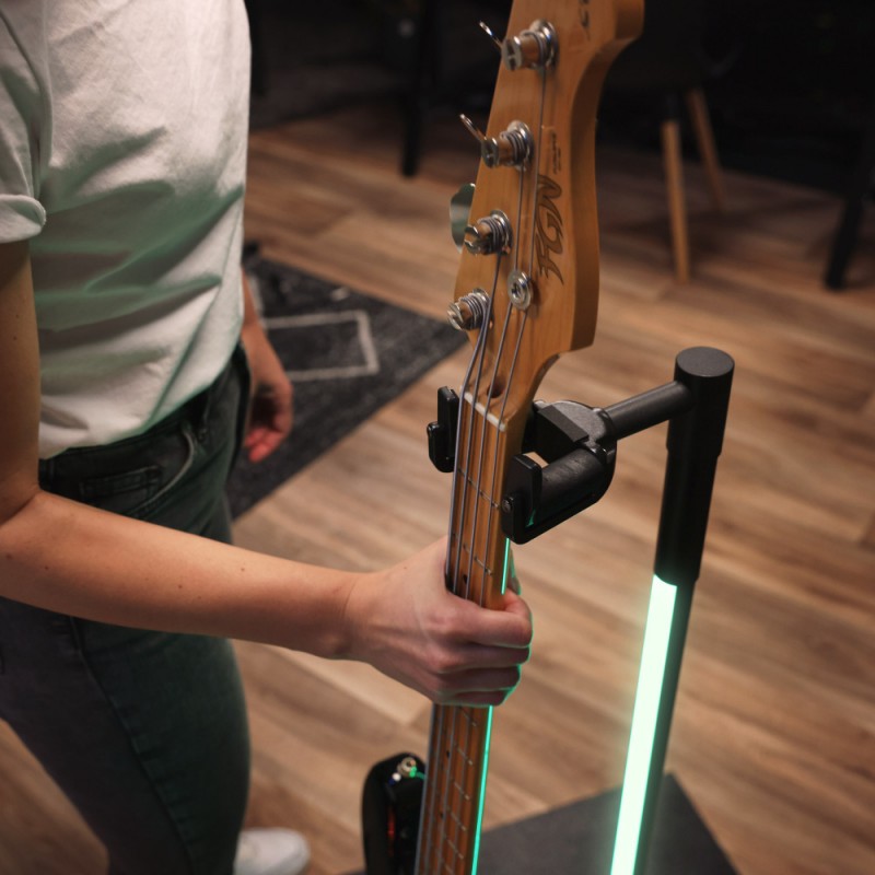 Gravity GS LS 01 NH B - Podświetlany statyw gitarowy z zaciskiem na szyjkę - 15 Gravity GS LS 01 NH B - Podświetlany statyw gitarowy z zaciskiem na szyjkę - 15