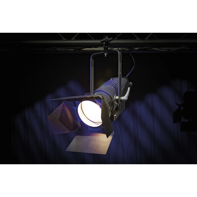 Showtec Infinity TF-300 Fresnel - Reflektor teatralny Fresnel 300 W LED - 3