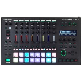 Roland MC-707 - Groovebox