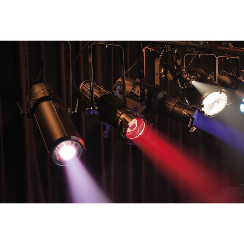 Showtec Reflektor teatralny zewnętrzny Performer Profile IP 3200K 260W IP65