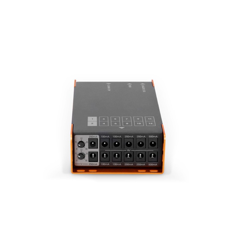 Palmer PWT 12 IEC - Uniwersalny zasilacz do pedalboardów z USB Palmer PWT 12 IEC - Uniwersalny zasilacz do pedalboardów z USB