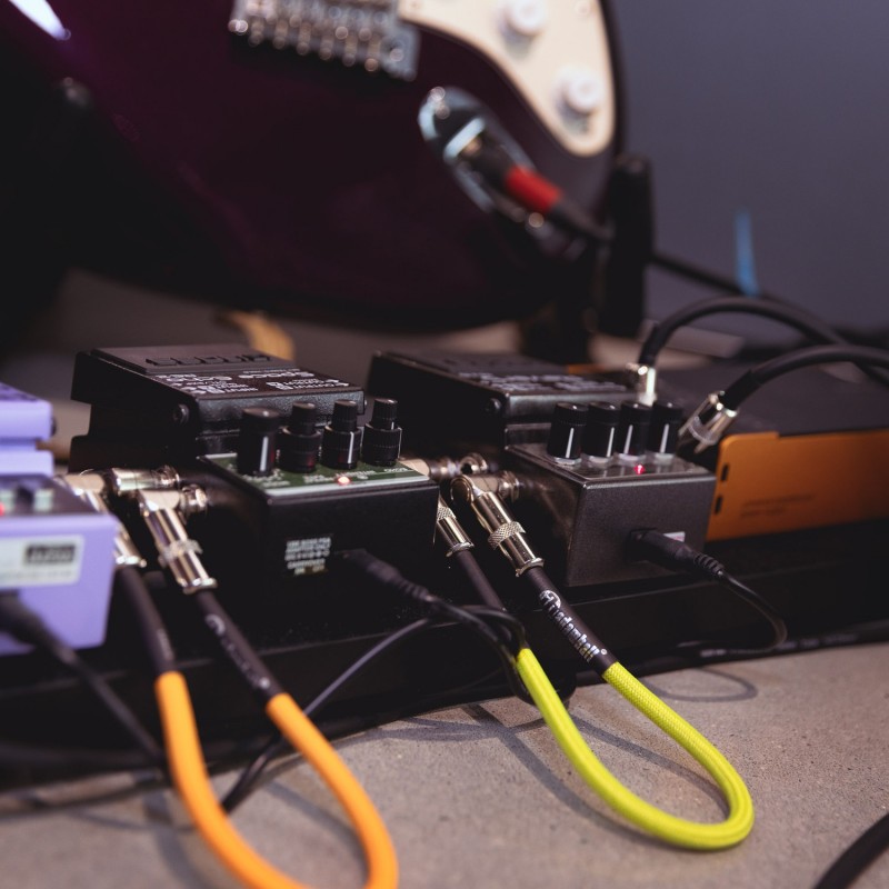 Adam Hall Cables 4 STAR IRR 0060 NEO SET - Zestaw 4 kabli krosowych do efektów gitarowych Jack TS - 0,6 m Adam Hall Cables 4 STAR IRR 0060 NEO SET - Zestaw 4 kabli krosowych do efektów gitarowych Jack TS - 0,6 m