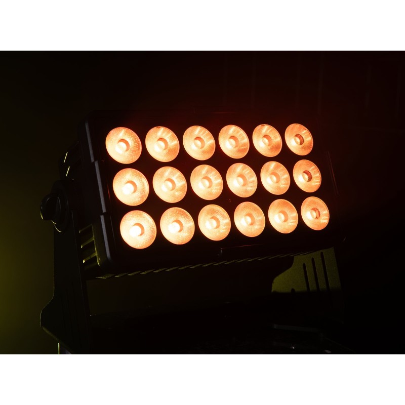 Eurolite AKKU Multiflood IP 18x10W RGBW Wash CRMX - Panel oświetleniowy LED Eurolite AKKU Multiflood IP 18x10W RGBW Wash CRMX - Panel oświetleniowy LED