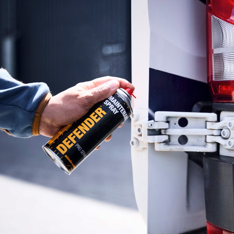 Defender MAINTENANCE SPRAY 400ml - Preparat do konserwacji i serwisowania najazdów kablowych Defender MAINTENANCE SPRAY 400ml - Preparat do konserwacji i serwisowania najazdów kablowych