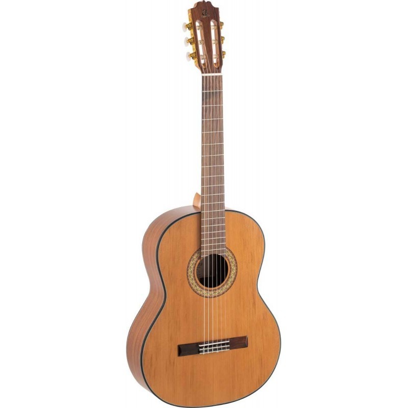 Gitara klasyczna Admira A2 Satin 4/4 + pokrowiec + tuner - zestaw gitarowy Gitara klasyczna Admira A2 Satin 4/4 + pokrowiec + tuner - zestaw gitarowy