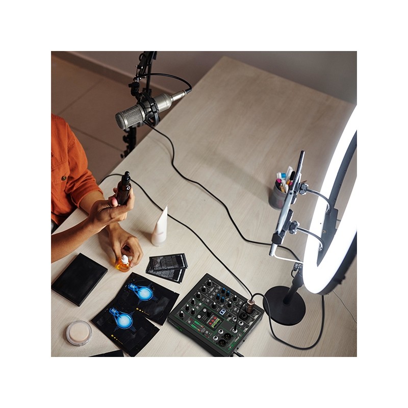 Mackie ProFX6v3+ - Mikser analogowy 6-kanałowy z USB i Bluetooth Mackie ProFX6v3+ - Mikser analogowy 6-kanałowy z USB i Bluetooth