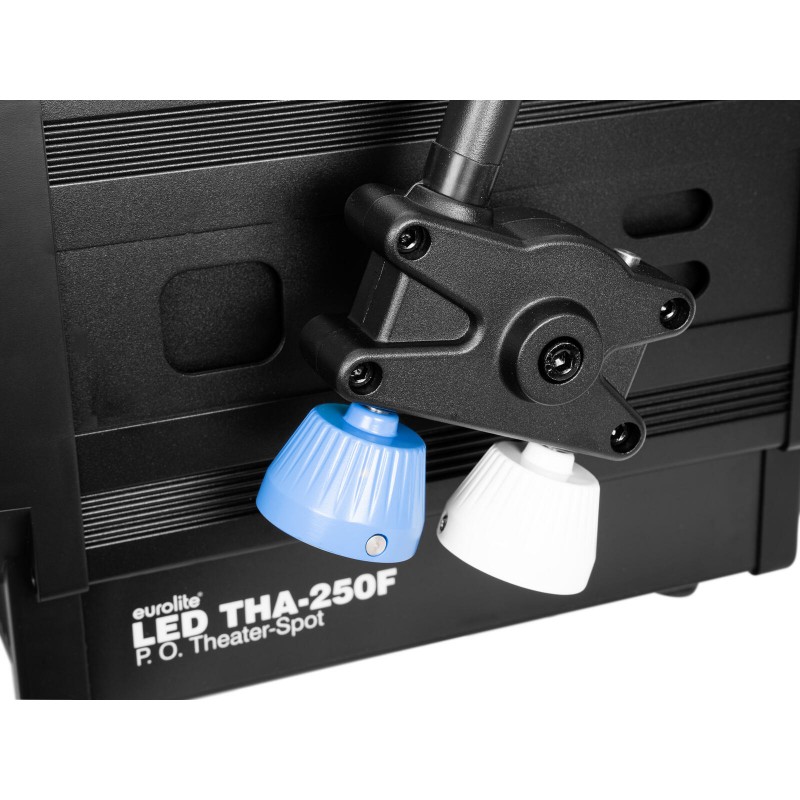 Eurolite LED THA-250F P.O. - Reflektor teatralny LED 200W