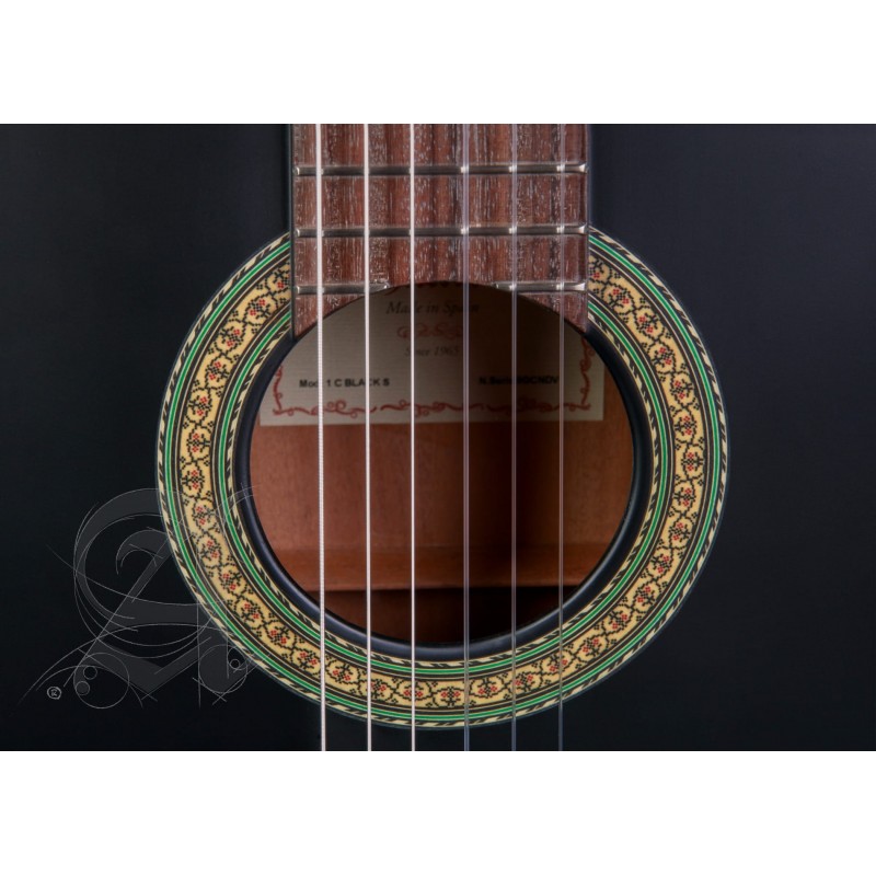 Alhambra 1C Black Satin - gitara klasyczna 4/4 z pokrowcem 10mm w zestawie - 14 - Gitary klasyczne - Alhambra 1C Black Satin to Alhambra 1C Black Satin - gitara klasyczna 4/4 z pokrowcem 10mm w zestawie - 14 - Gitary klasyczne - Alhambra 1C Black Satin to