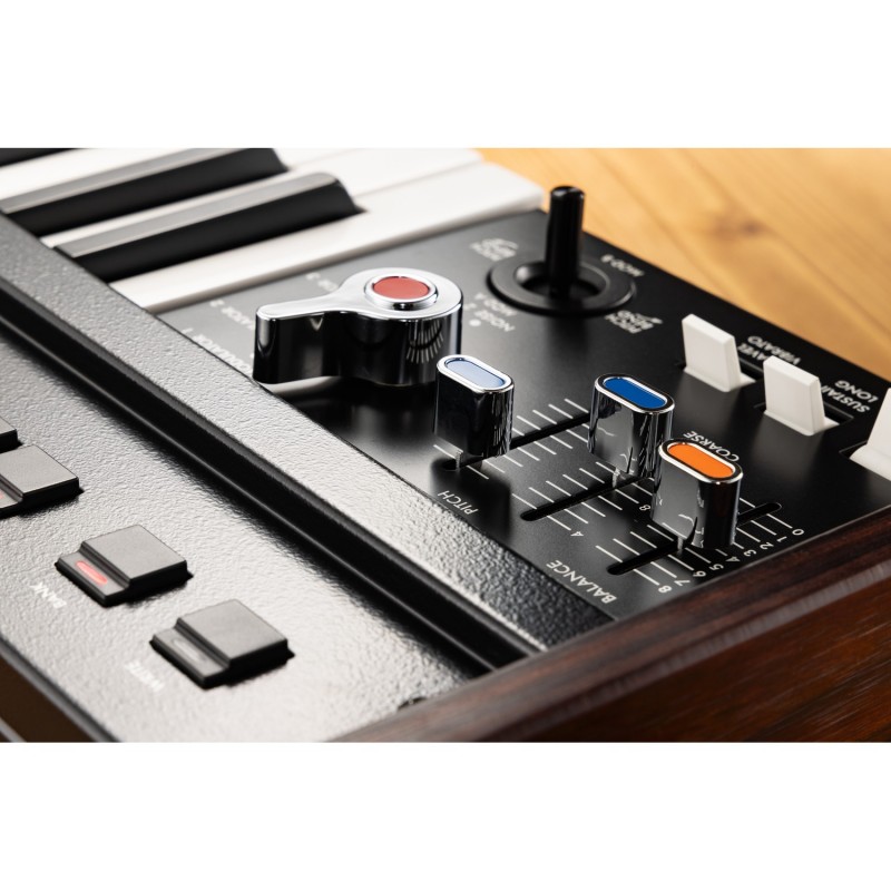 Korg miniKORG 700SM - Syntezator analogowy