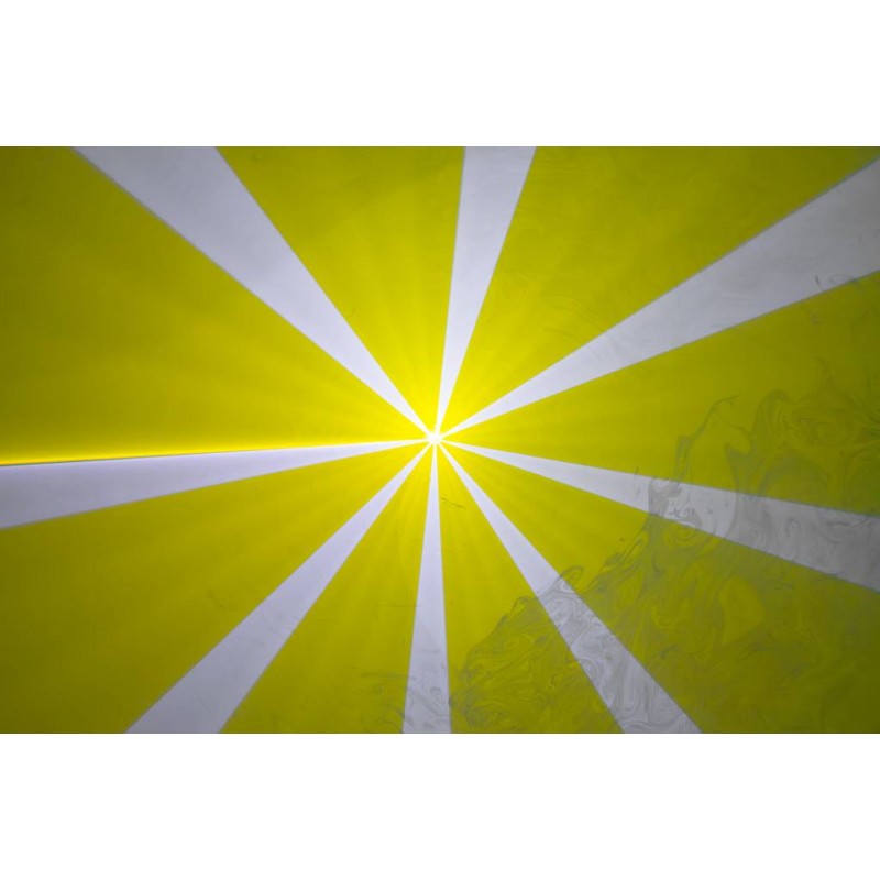 Laserworld CUBE 7 Laser z akumulatorem - 12 - Lasery - Laserworld CUBE 7 jest wyposażony we wbudowany akumulator (6400 mAh), co 