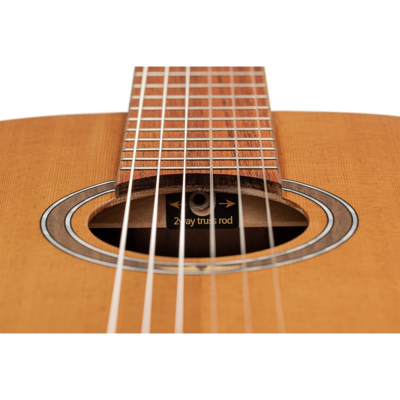 Ortega R24RO Thermo Series - Gitara klasyczna 4/4 z pokrowcem