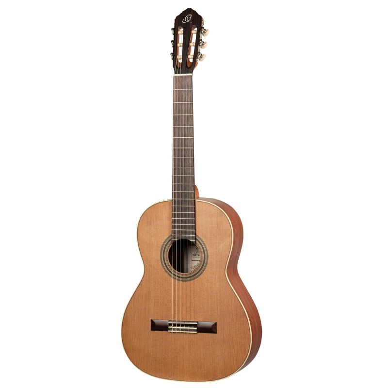 Ortega R18S Traditional Series - Gitara klasyczna 4/4 z pokrowcem