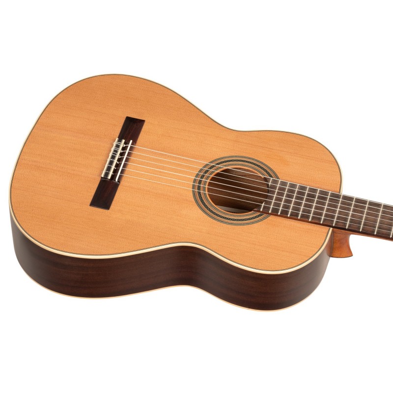 Ortega R19S Traditional Series - Gitara klasyczna 4/4 z pokrowcem