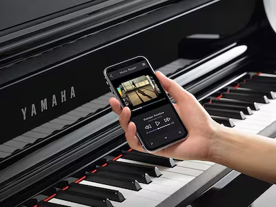 Yamaha Clavinova CLP-800: Używaj Bluetooth® do słuchania muzyki na wysokiej jakości głośnikach pianin z serii CLP